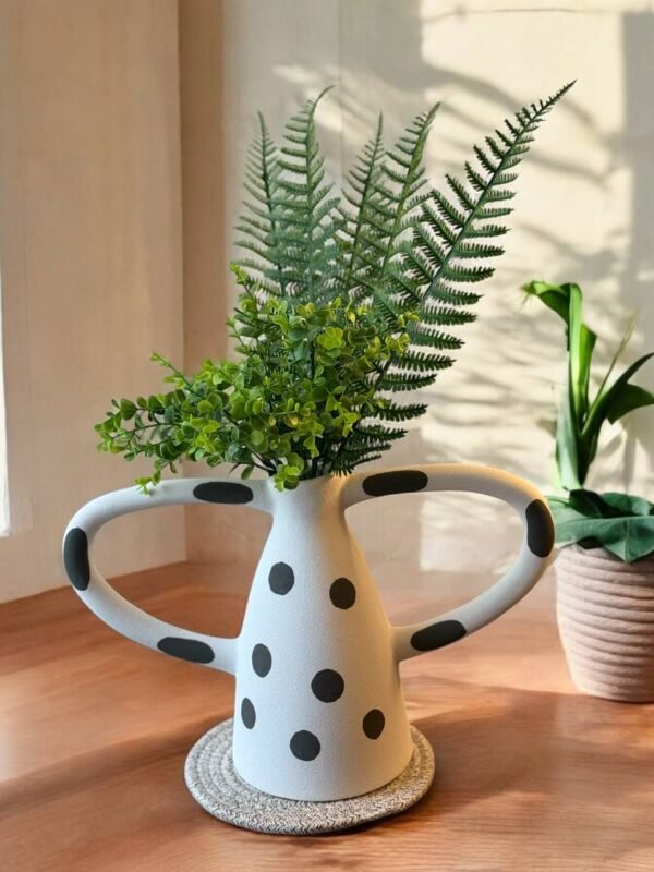 Creative ceramic vase Black and white wave dot spots abstract irregular ceramic crafts handle Flower vase Home Decoration